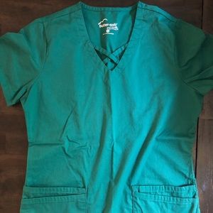 NWOT UA Butter Soft Scrubs - XS top, hunter green